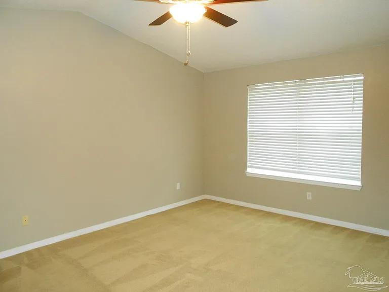 1921 Merlin Rd — Photo 7