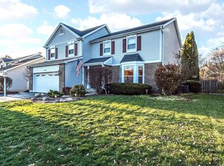 1N140 Tamarack Dr, Winfield, IL 60190