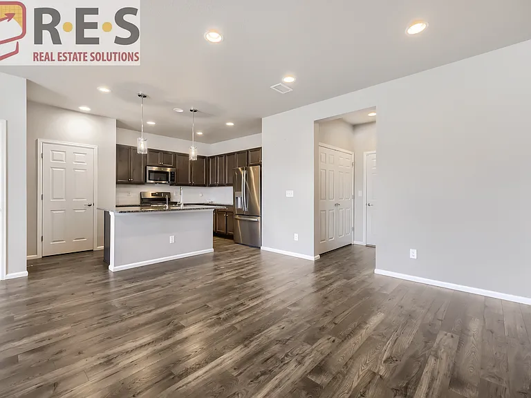 18950 E 65th Ave — Photo 15