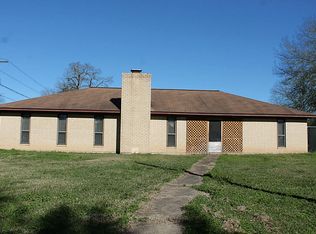 114 N Shipp St, Madisonville, TX 77864