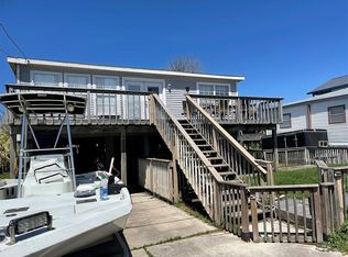 7126 Terrasso Dr, Hitchcock, TX 77563