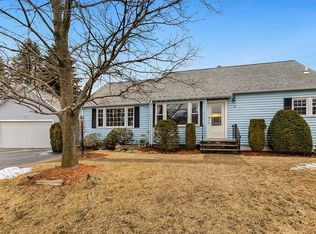 13 Alma Rd, Burlington, MA 01803