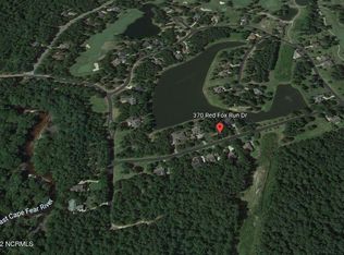 370 Red Fox Run Dr, Wallace, NC 28466