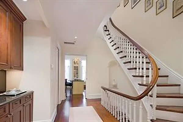 Sold by Douglas Elliman | media 37