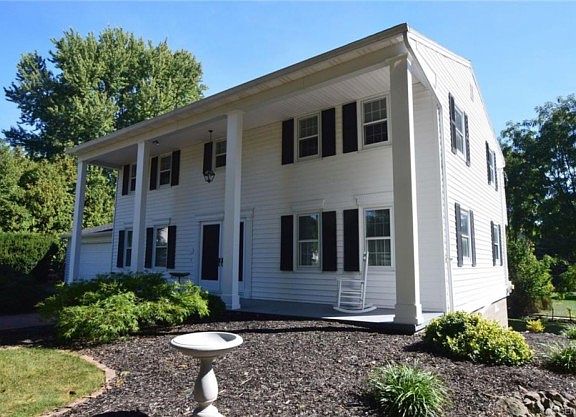 2nd image of 47 Wheatstone Cir