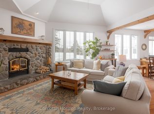 15 Lyndsey Ln, McKellar, ON P2A 0B5