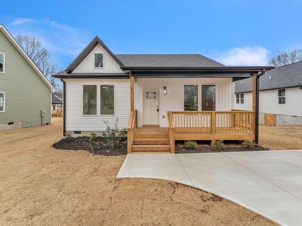 185 Dodd St, Wellford, SC 29385