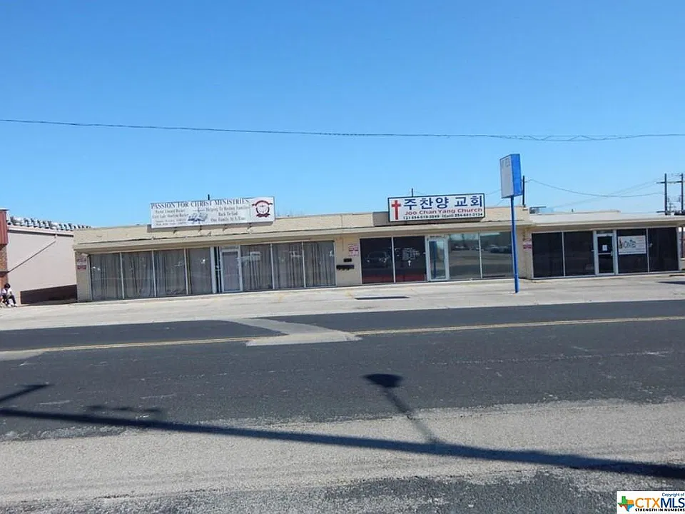 Building Photo 4