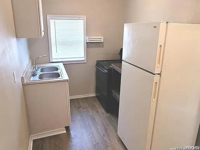 Studio, 1.0 bath, 400 sqft, $635 — Photo 3