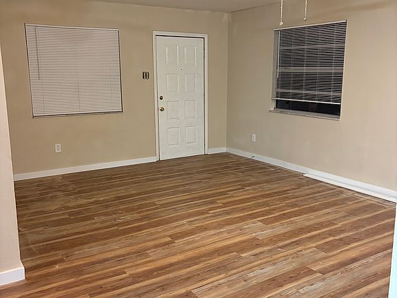 3rd image of 537 Lime St APT B