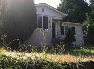 9015 15th Ave NE, Seattle, WA 98115