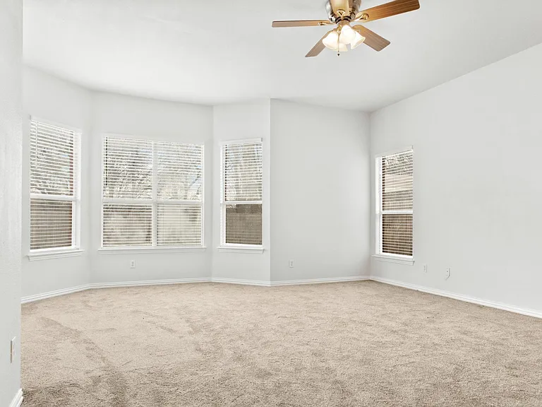 3131 Atrium Dr — Photo 28