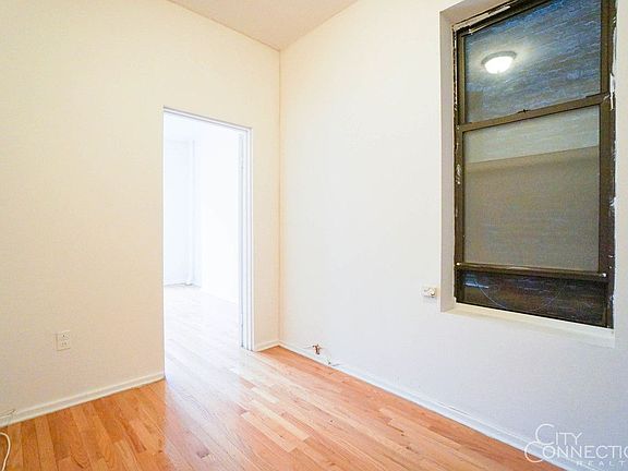 3rd image of 326 E 13th St APT 5