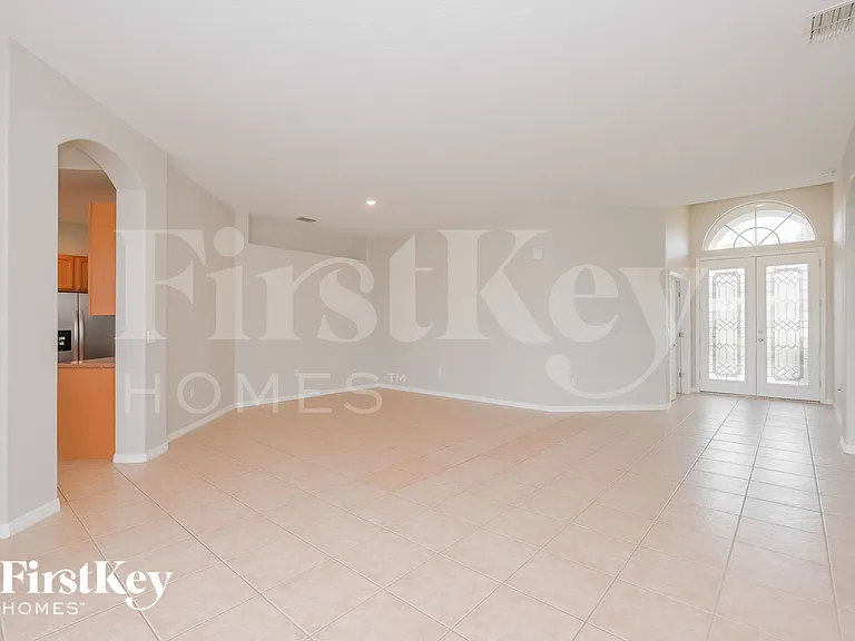 2506 Wood Pointe Dr — Photo 3