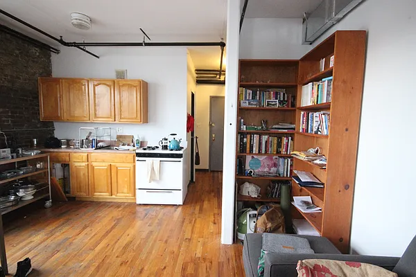 Rented by Nooklyn NYC LLC | media 15