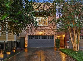 836 Nicholson St, Houston, TX 77007