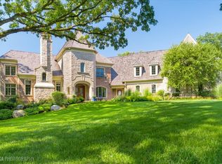 1 Rock Ridge Rd, Barrington, IL 60010