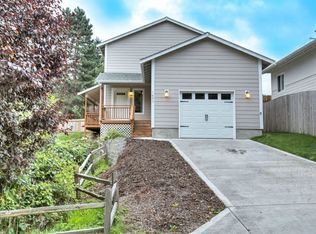 1607 NE 24th St, Renton, WA 98056