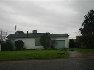 110 Encinal Dr, Red Bluff, CA 96080