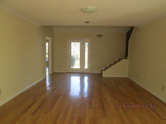 5th image of 103 River Oak Pl