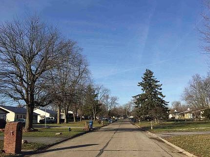 2nd image of 3433 Carr Ave