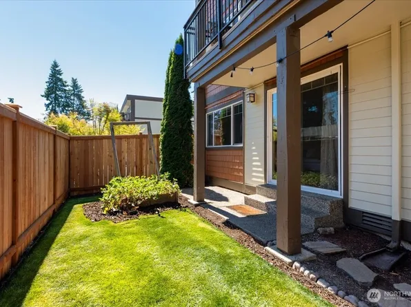 7505 212th Street SW #C102, Edmonds, WA 98026