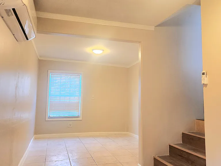 201 S Benton Way #2 — Photo 4
