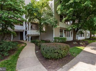 14321 Climbing Rose Way APT 104, Centreville, VA 20121
