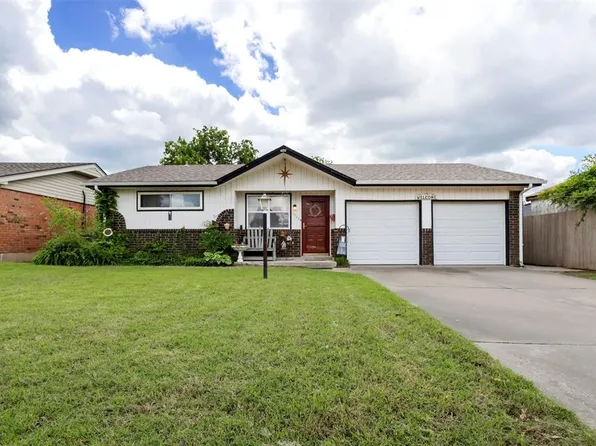 1318 Lakecrest Dr, Norman, OK 73071