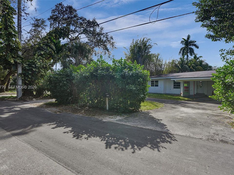 1st image of 18500 NE 23rd Ct