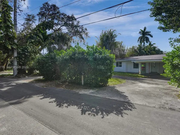 18500 NE 23rd Ct, Miami, FL 33180