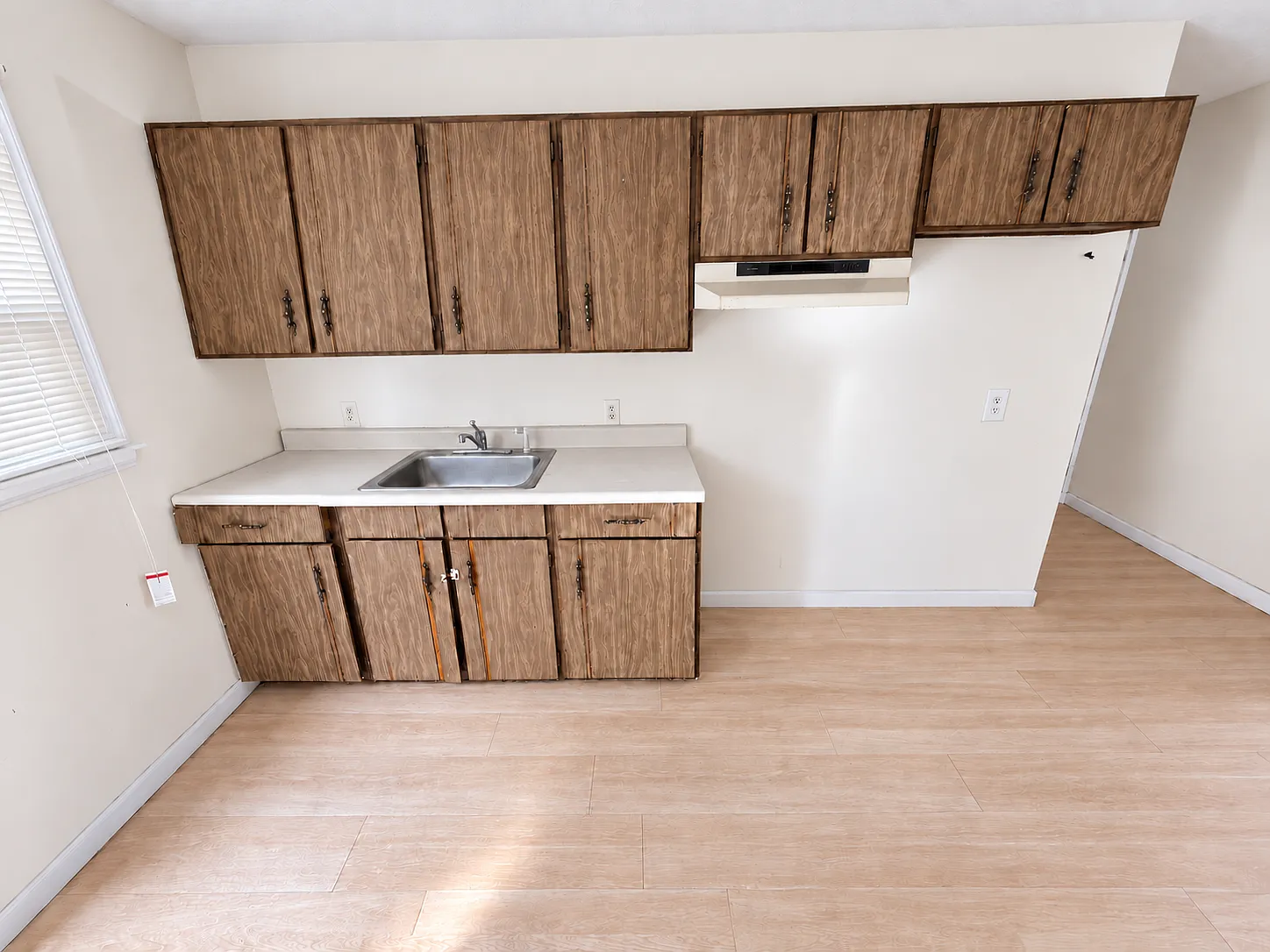 34 Royal Oak Dr — Photo 3