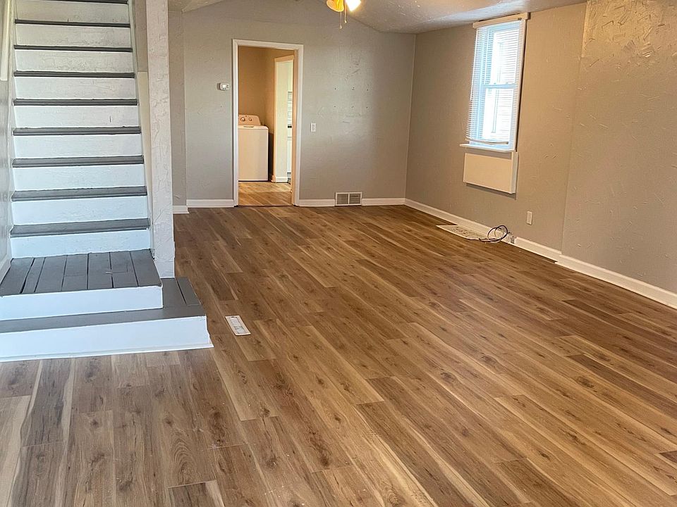 1st image of 310 Marlow St