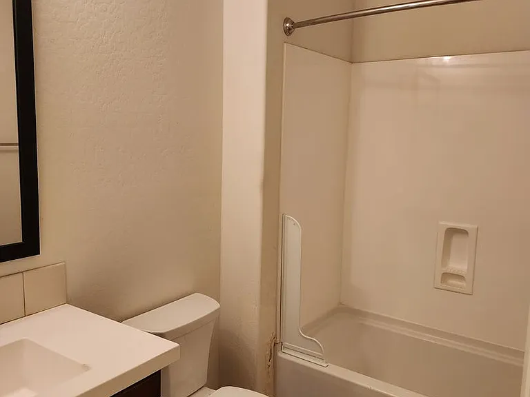 1913 W Grand Canyon Dr — Photo 13