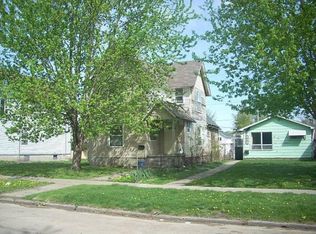 426 2nd Ave S, Clinton, IA 52732