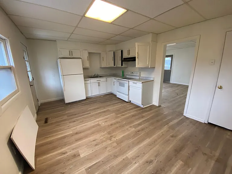 100 Westminster St #102 — Photo 8