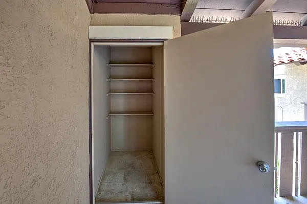 Palomar Gardens Apartments — Photo 19