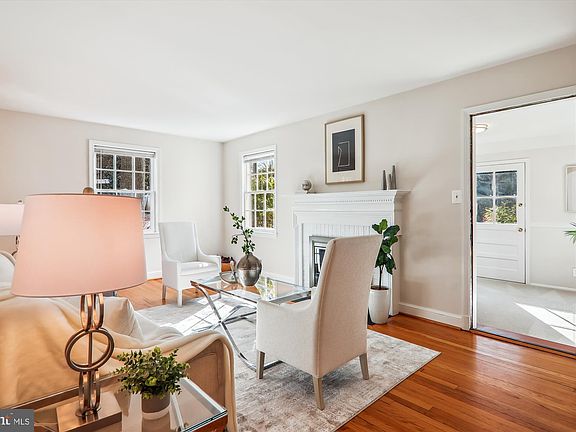 4th image of 5115 Elsmere Ave