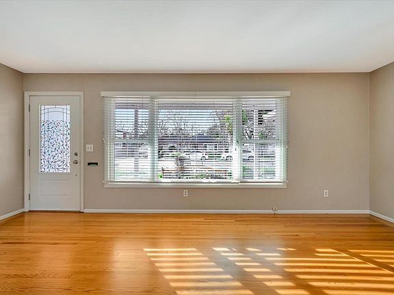 3rd image of 2276 Rowe Drive
