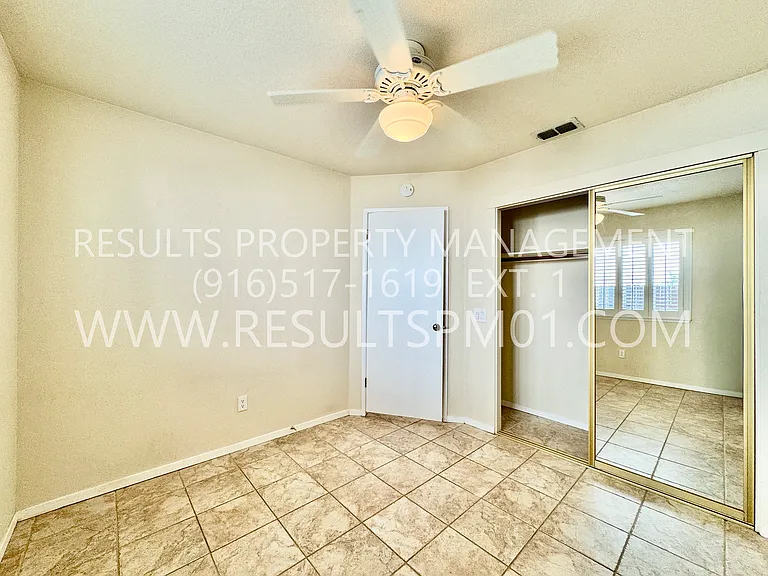 3413 Cobblestone Dr — Photo 21