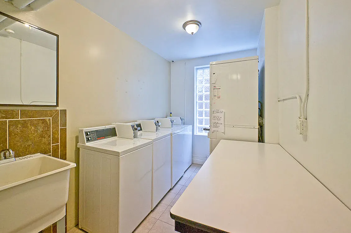 2046 N. Orleans — Photo 4