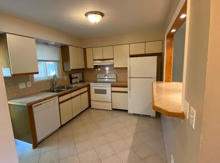 2635 Lovington Dr, Troy, MI