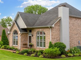 1003 Creekglen Ct, Hendersonville, TN 37075