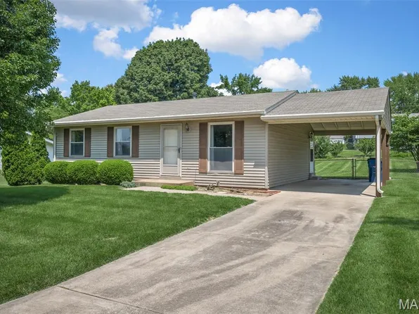 2934 Maldon Ln, Saint Charles, MO 63301