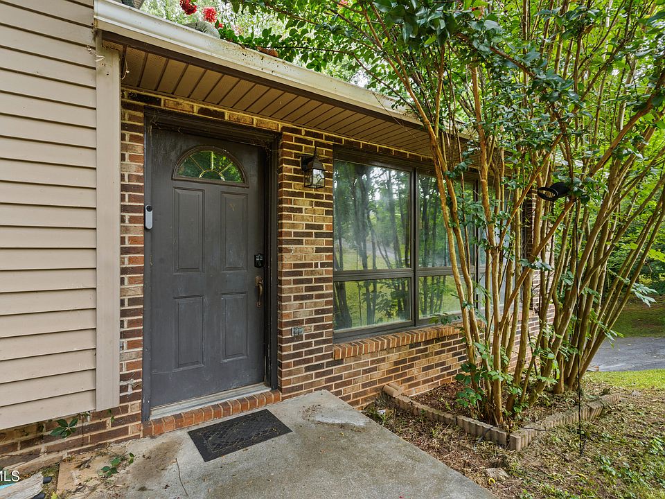 1st image of 4828 Edens View Rd