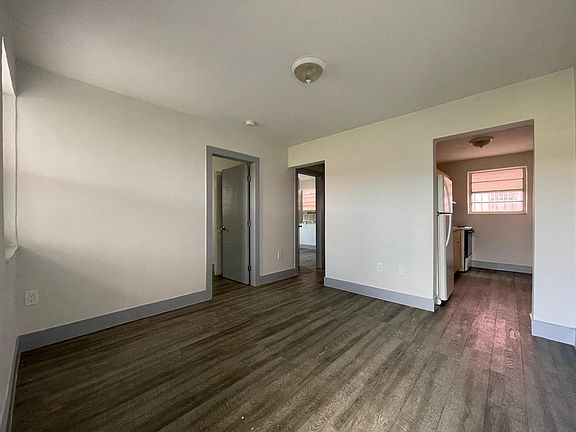 3rd image of 1805 NW 2nd Ct #104