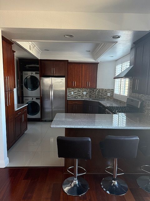 1st image of 116 N Swall Dr