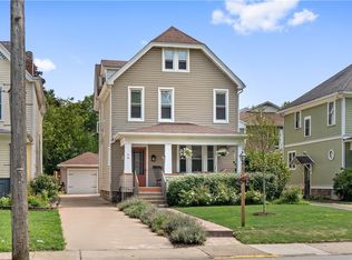 729 4th St, Beaver, PA 15009