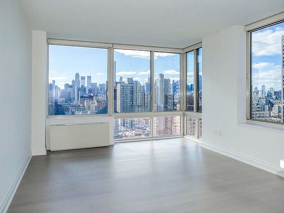 4th image of 240 E 86th St APT 24D