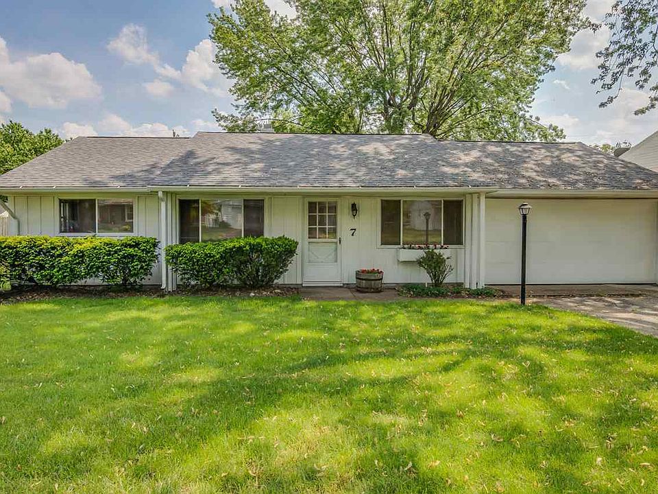1st image of 7 Kennedy Ln